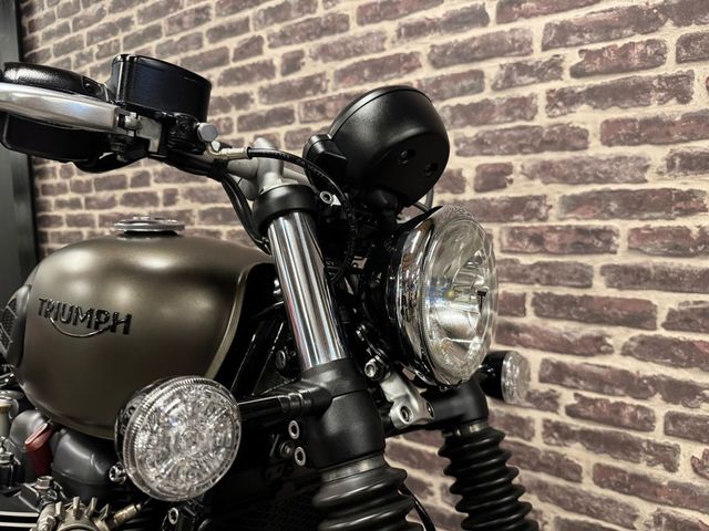 triumph - bonneville-bobber
