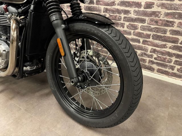 triumph - bonneville-bobber