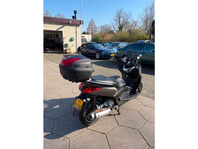 yamaha - x-max-250