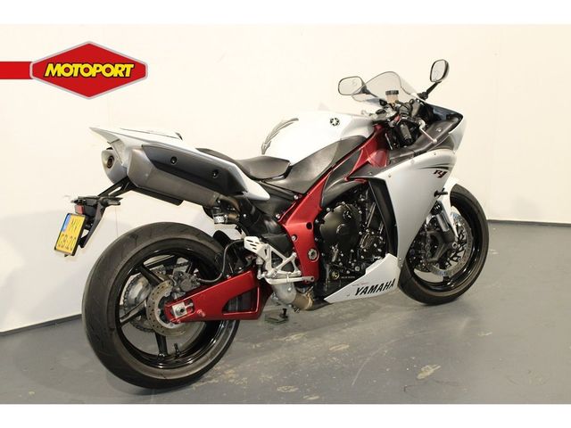yamaha - yzf-r1