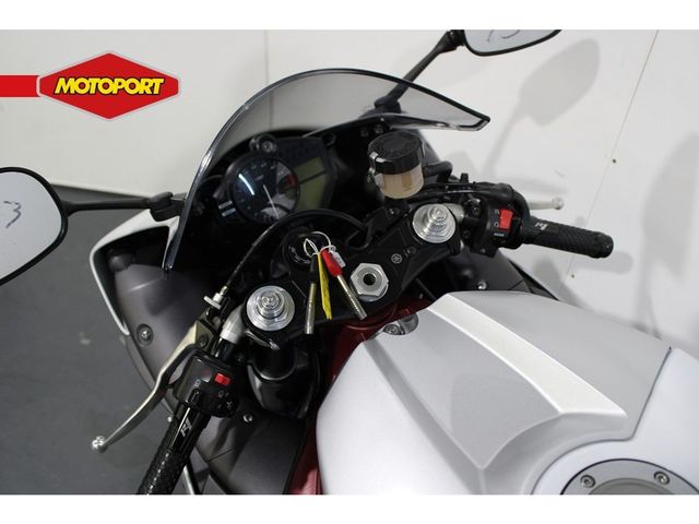 yamaha - yzf-r1