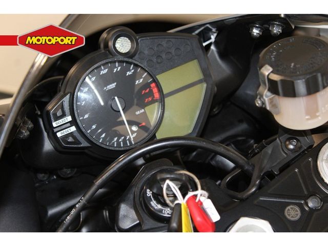 yamaha - yzf-r1