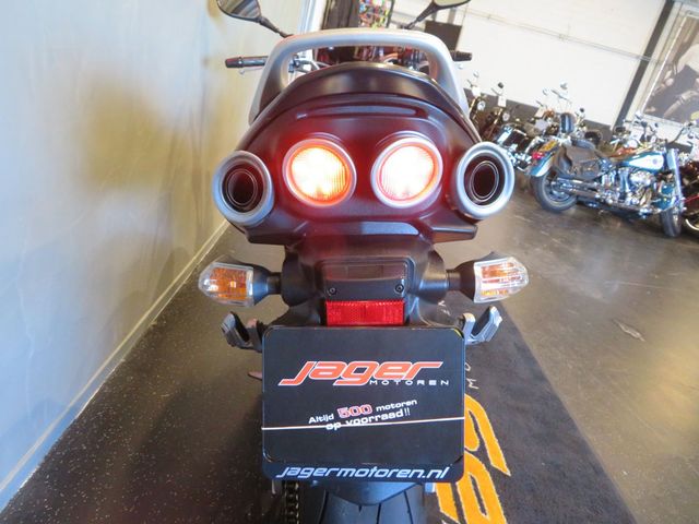 suzuki - gsr-600-a
