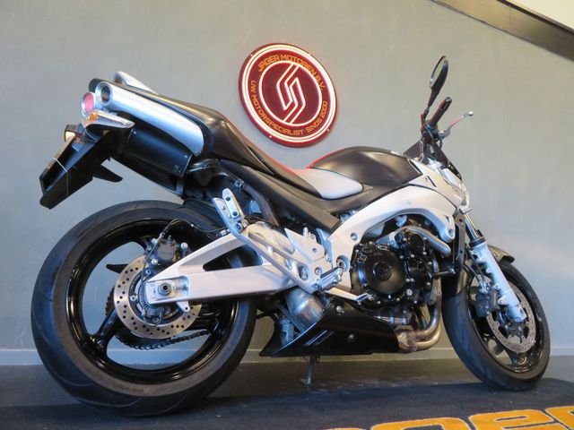 suzuki - gsr-600-a