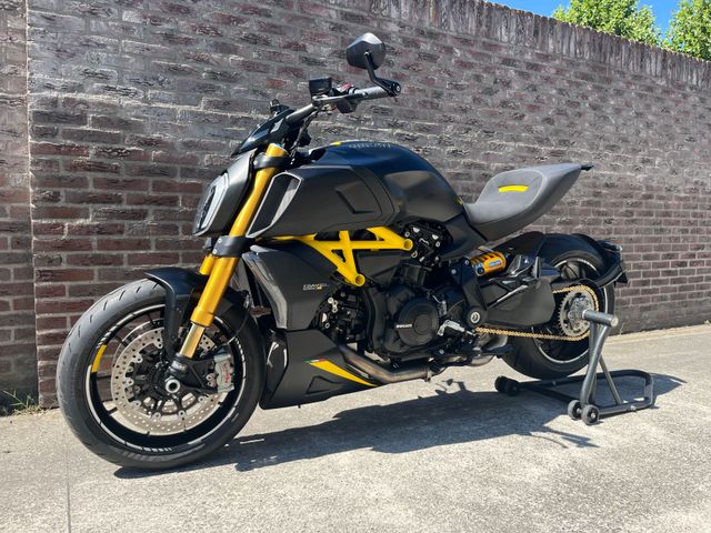 ducati - diavel-1260-s
