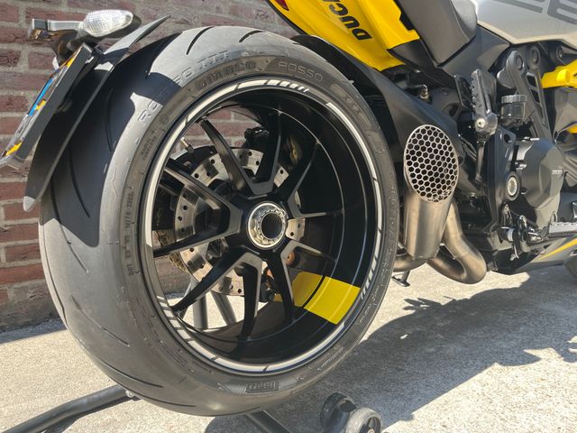 ducati - diavel-1260-s