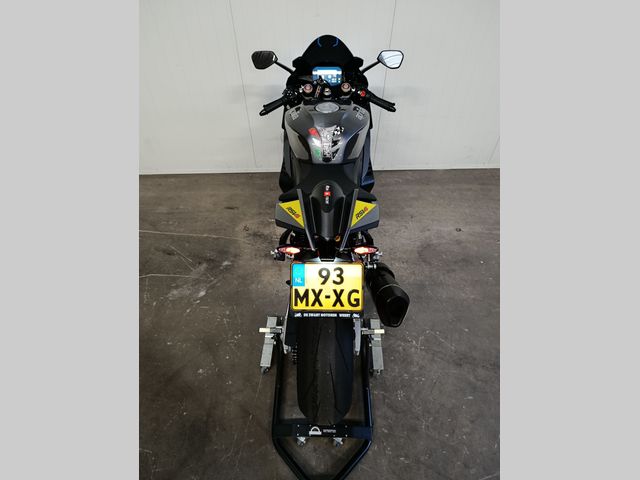 aprilia - rsv-4-1100