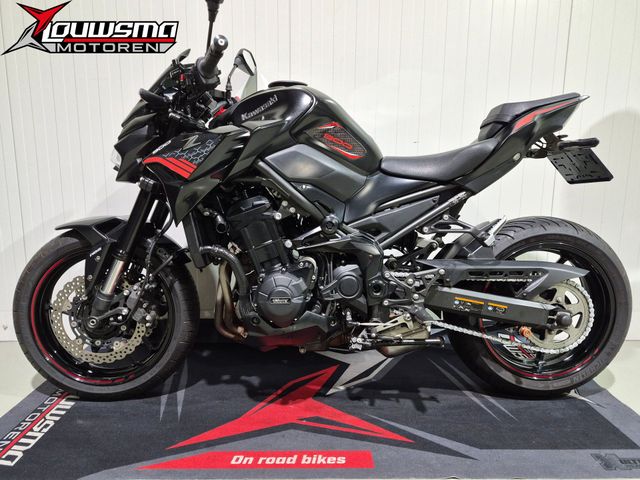 kawasaki - z900