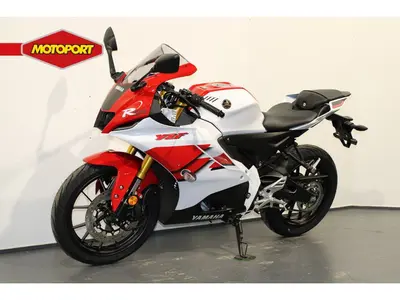 YAMAHA YZF R 125 – foto 2