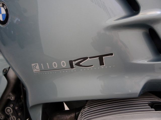bmw - r-1100-rt