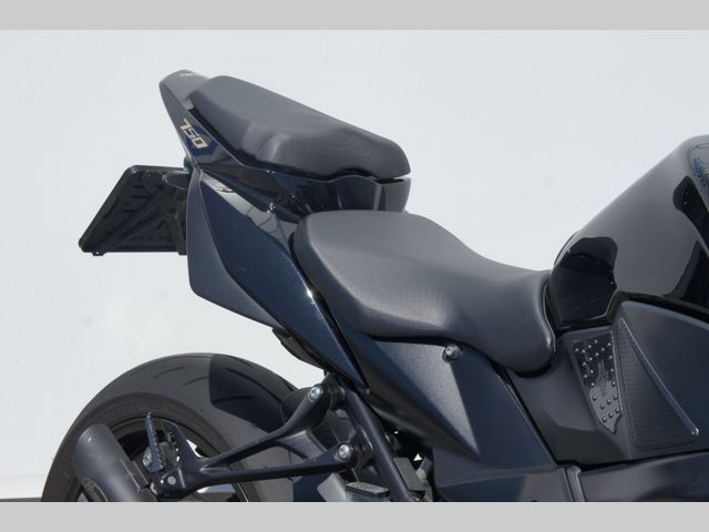 suzuki - gsr-750-a