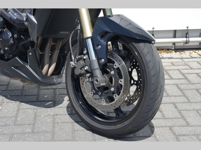 suzuki - gsr-750-a