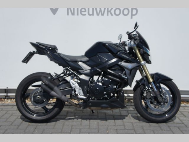suzuki - gsr-750-a