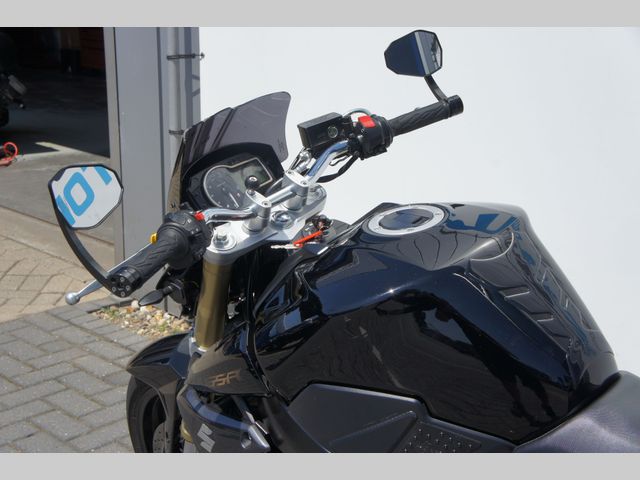 suzuki - gsr-750-a
