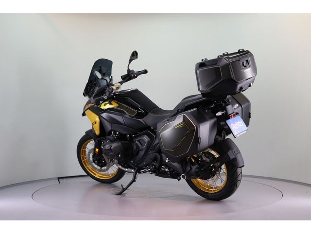 bmw - r-1300-gs-adventure-aurum-edition