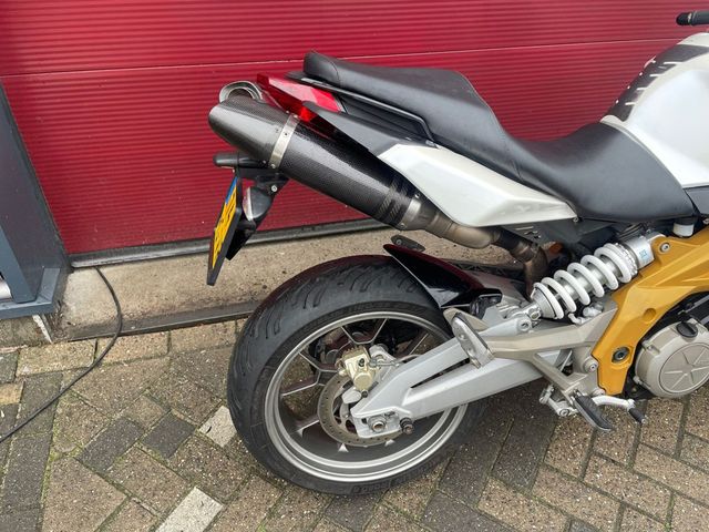 aprilia - sl-750-shiver