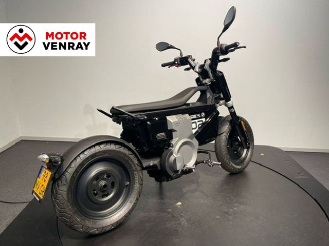 bmw - ce-02