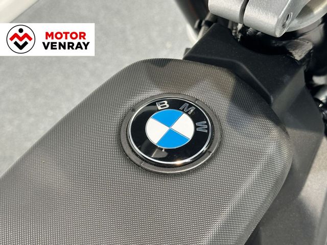 bmw - ce-02