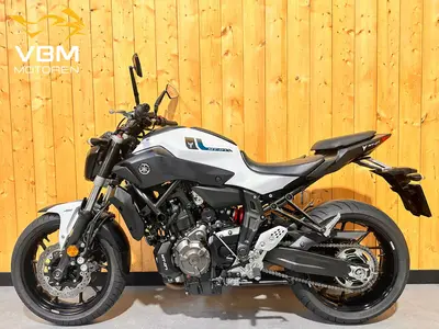 YAMAHA MT 07 ABS – foto 4