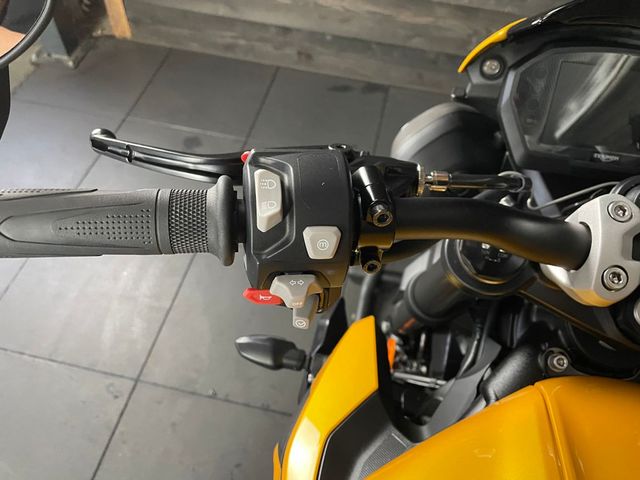 triumph - street-triple-765-rs