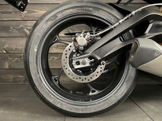 triumph - street-triple-765-rs