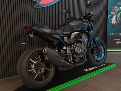 HONDA CB 1000 R BLACK EDITION – foto 4