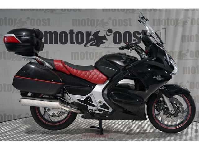 honda - st-1300-pan-european