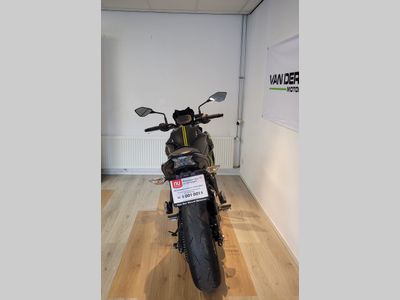 KAWASAKI Z650 – foto 4