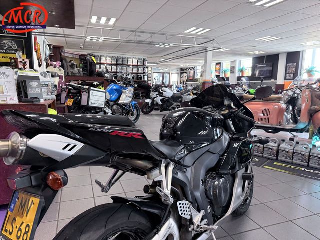 honda - cbr-1000-rr-fireblade