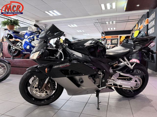 honda - cbr-1000-rr-fireblade