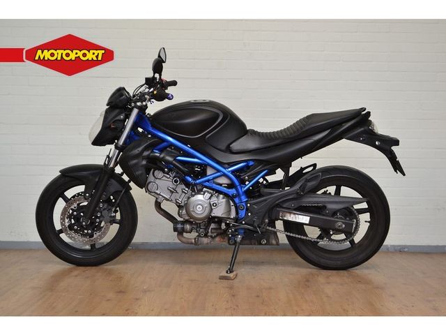 suzuki - sfv-650-gladius