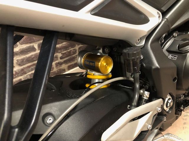 triumph - street-triple-rs