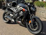 TRIUMPH STREET TRIPLE RS