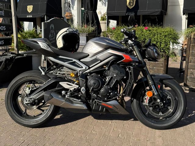 triumph - street-triple-rs