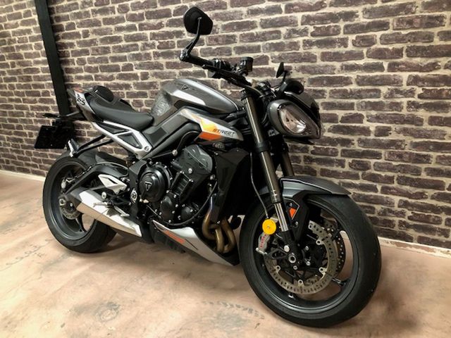 triumph - street-triple-rs