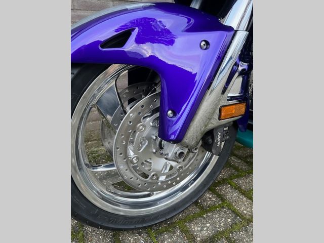 honda - gl-1800-goldwing