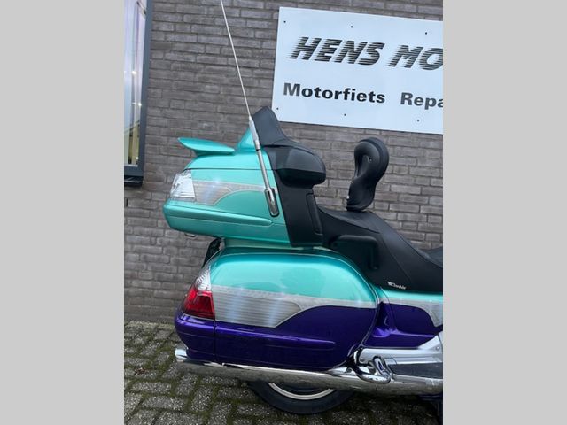 honda - gl-1800-goldwing