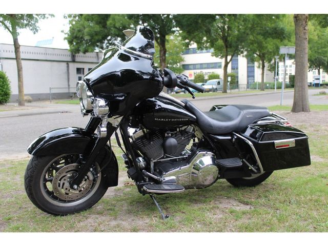 harley-davidson - electra-glide-ultra-classic-flhtcu
