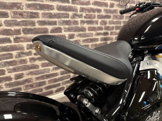 triumph - bonneville-bobber