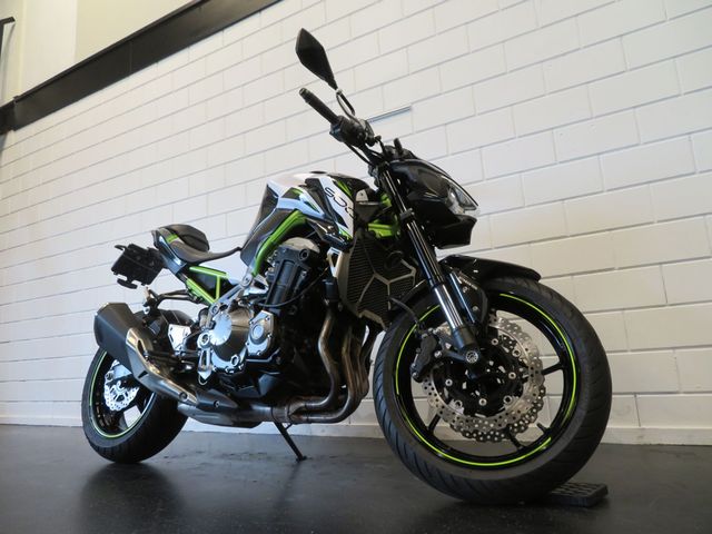 kawasaki - z900