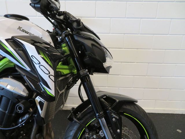 kawasaki - z900