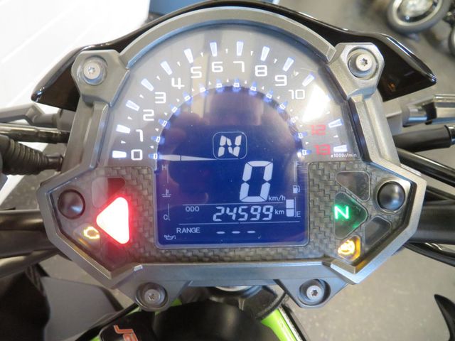 kawasaki - z900