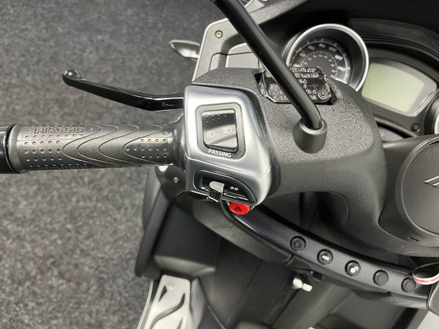 piaggio - mp3-500-hpe-sport-abs-asr