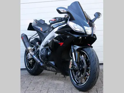 APRILIA RSV 4 R – foto 3