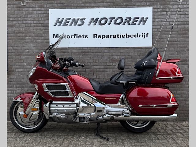 honda - gl-1800-goldwing