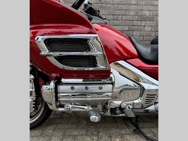 honda - gl-1800-goldwing