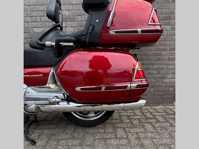 honda - gl-1800-goldwing