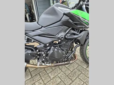 KAWASAKI Z 400 – foto 4
