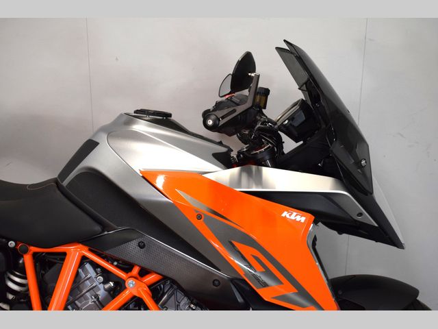 ktm - 1290-super-duke-gt