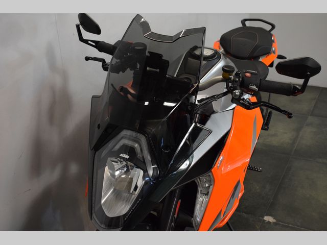 ktm - 1290-super-duke-gt